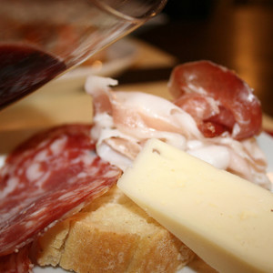 Vino E Salumi